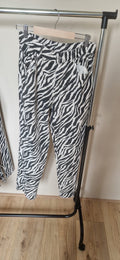 Zebra jeans